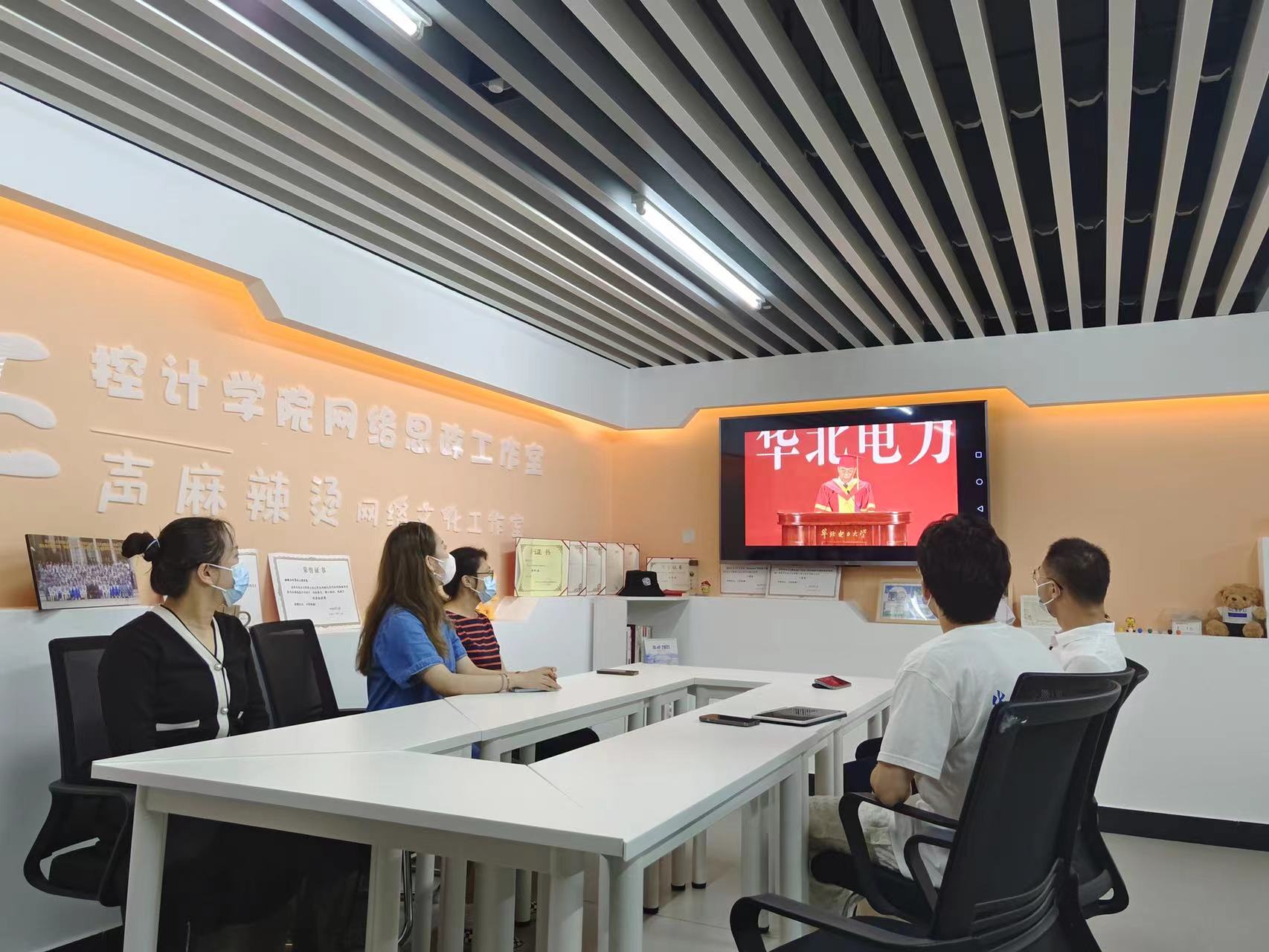 6eb93d63824f4eef9454324e53377b0a.jpg 6eb93d63824f4eef9454324e53377b0a.jpg